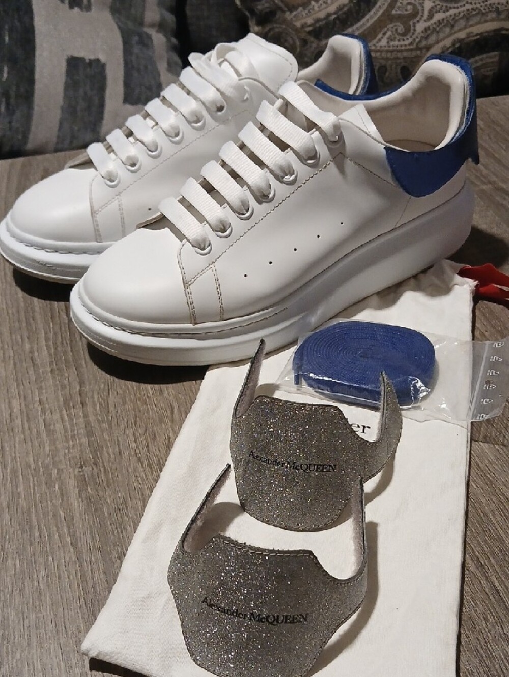 Alexander McQueen Oversized Sneakers – Interchangeable Heel Tabs - Picture 10 of 10